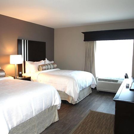 Hotel at Batavia Downs Eksteriør billede
