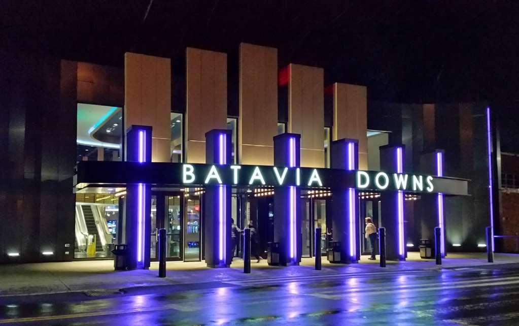 Hotel at Batavia Downs Eksteriør billede