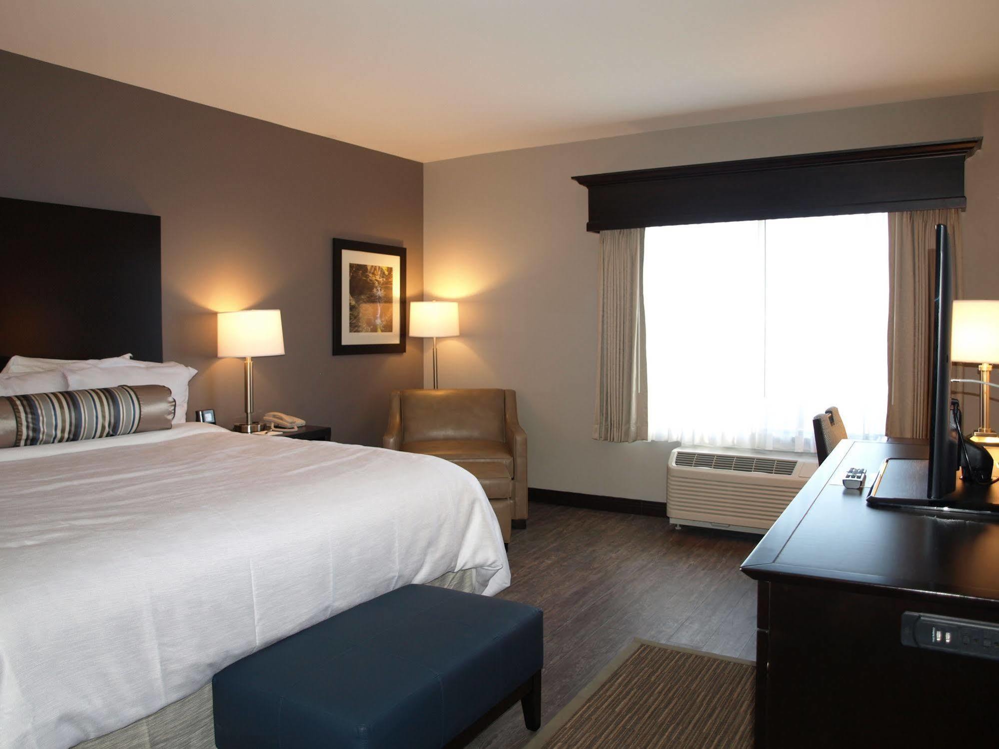 Hotel at Batavia Downs Eksteriør billede