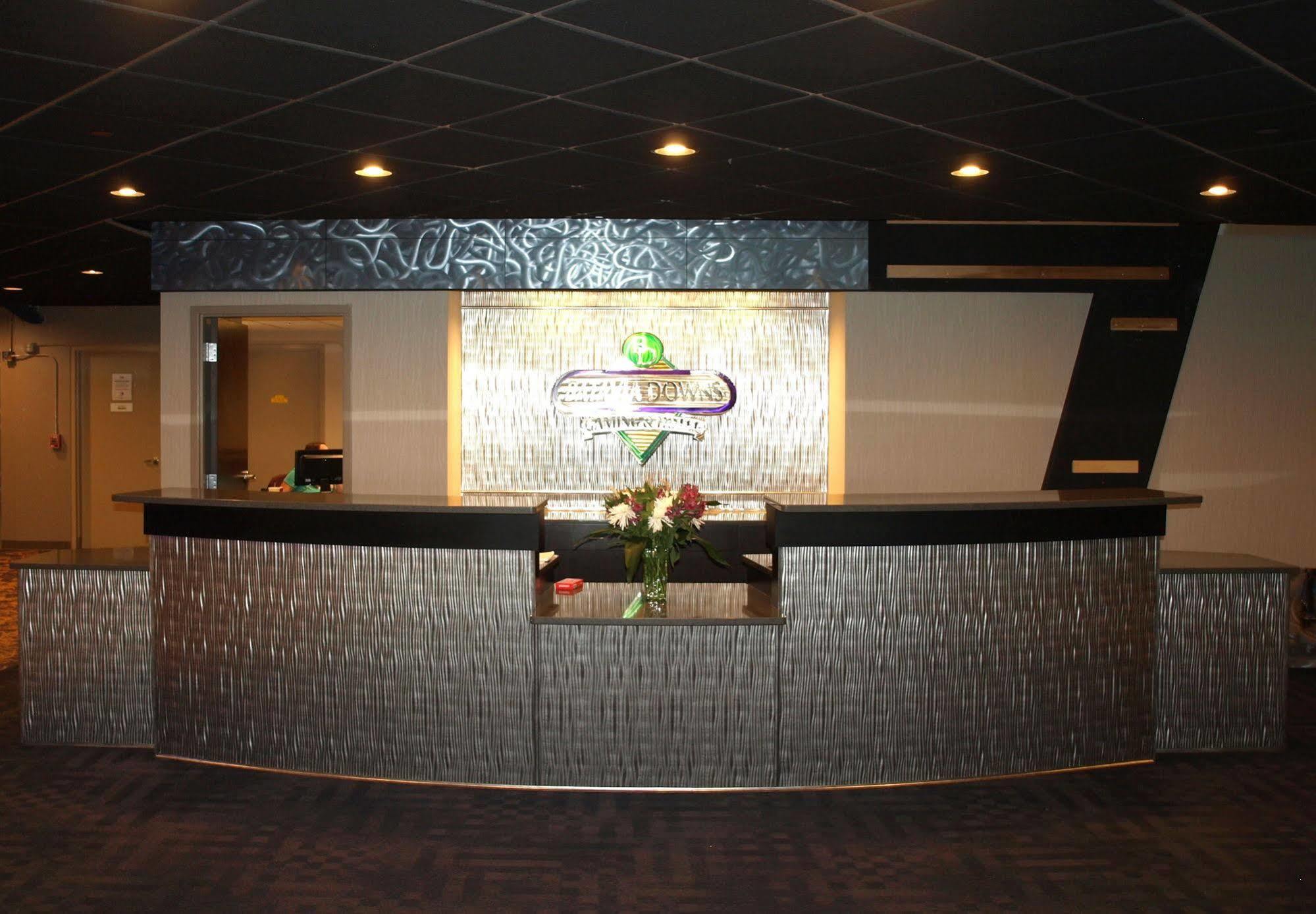 Hotel at Batavia Downs Eksteriør billede